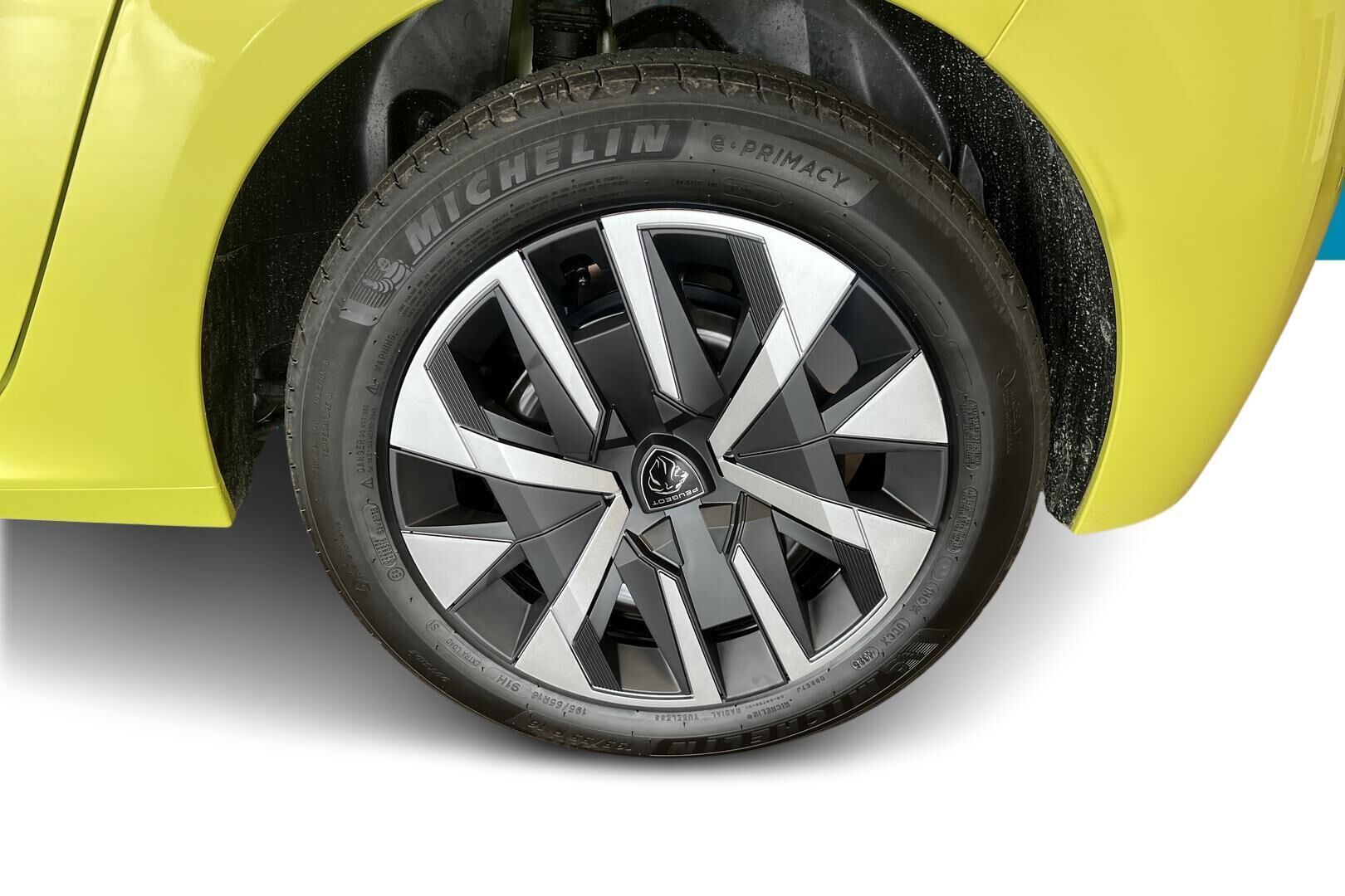 Peugeot 208 iso kuva 12