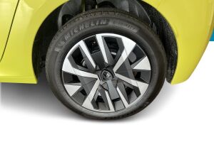 Peugeot 208 esikatselu 12