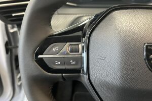 Peugeot 208 esikatselu 17
