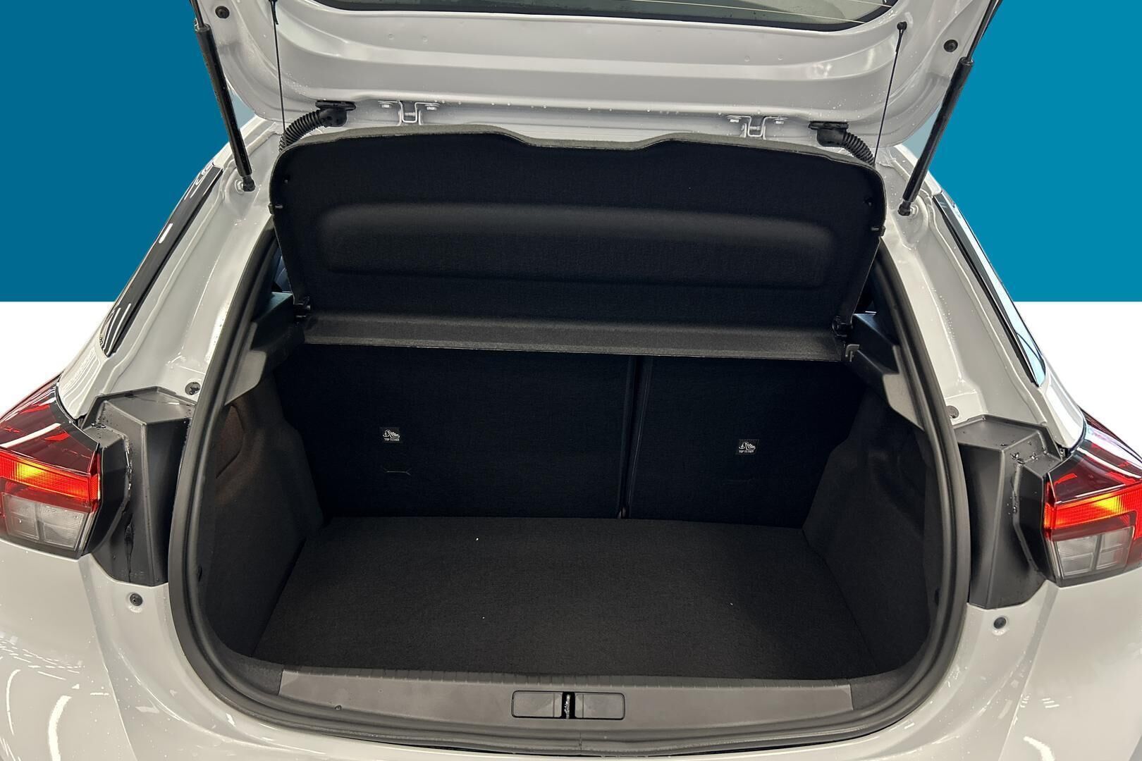 Opel Corsa iso kuva 11