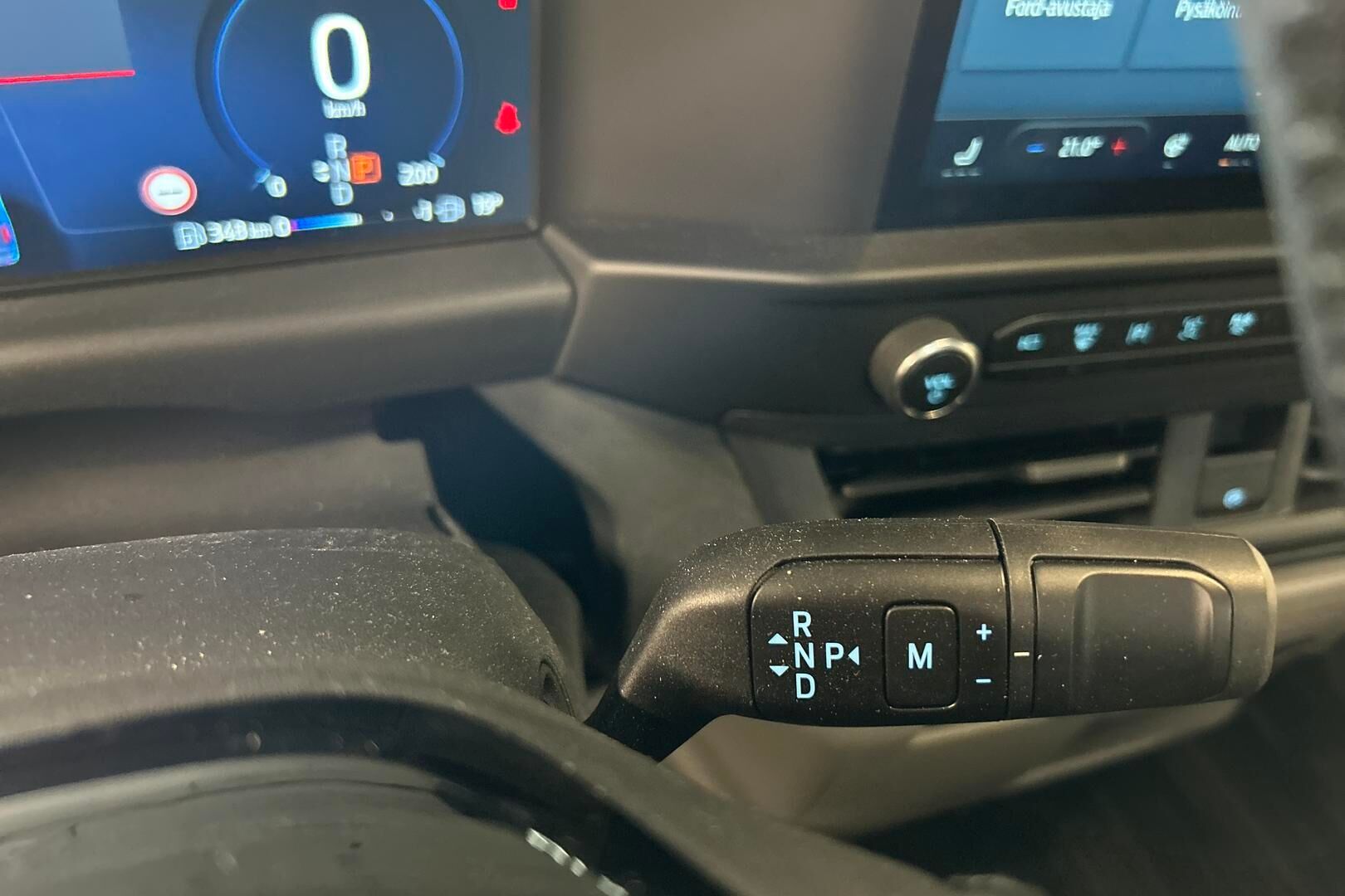 Ford Transit Custom iso kuva 19