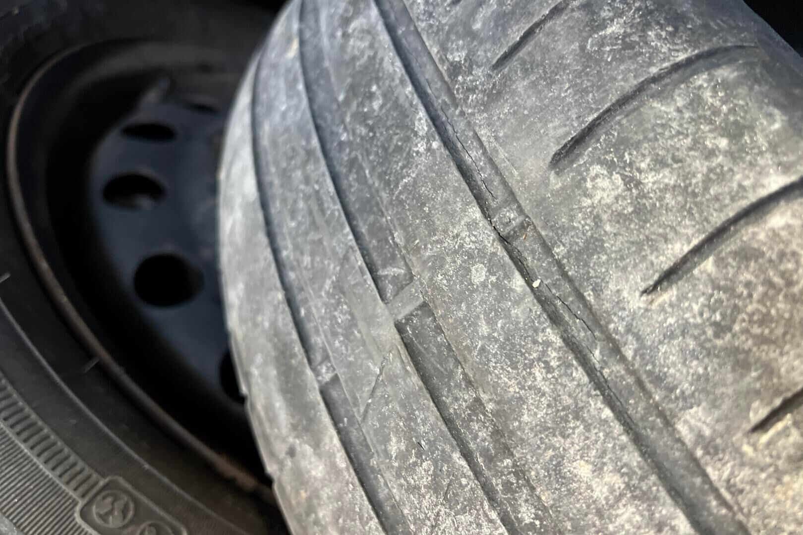 Kia cee'd iso kuva 14