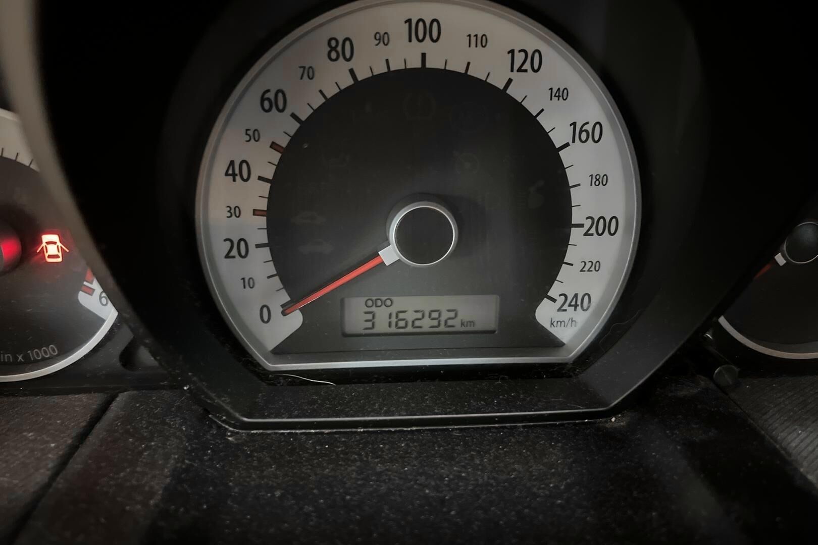 Kia cee'd iso kuva 31