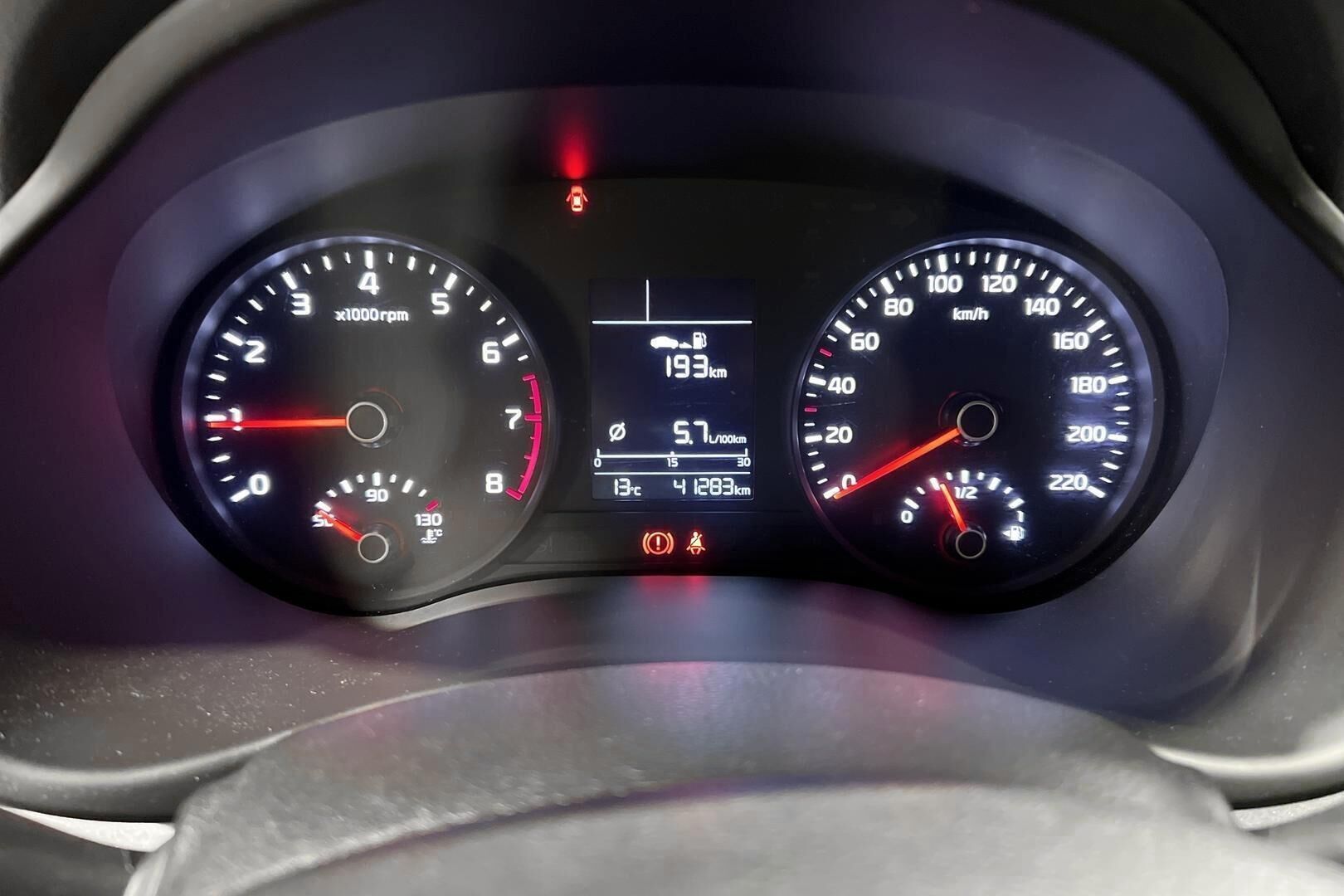 Kia Rio iso kuva 17