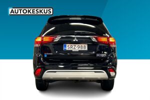 Mitsubishi Outlander PHEV esikatselu 12