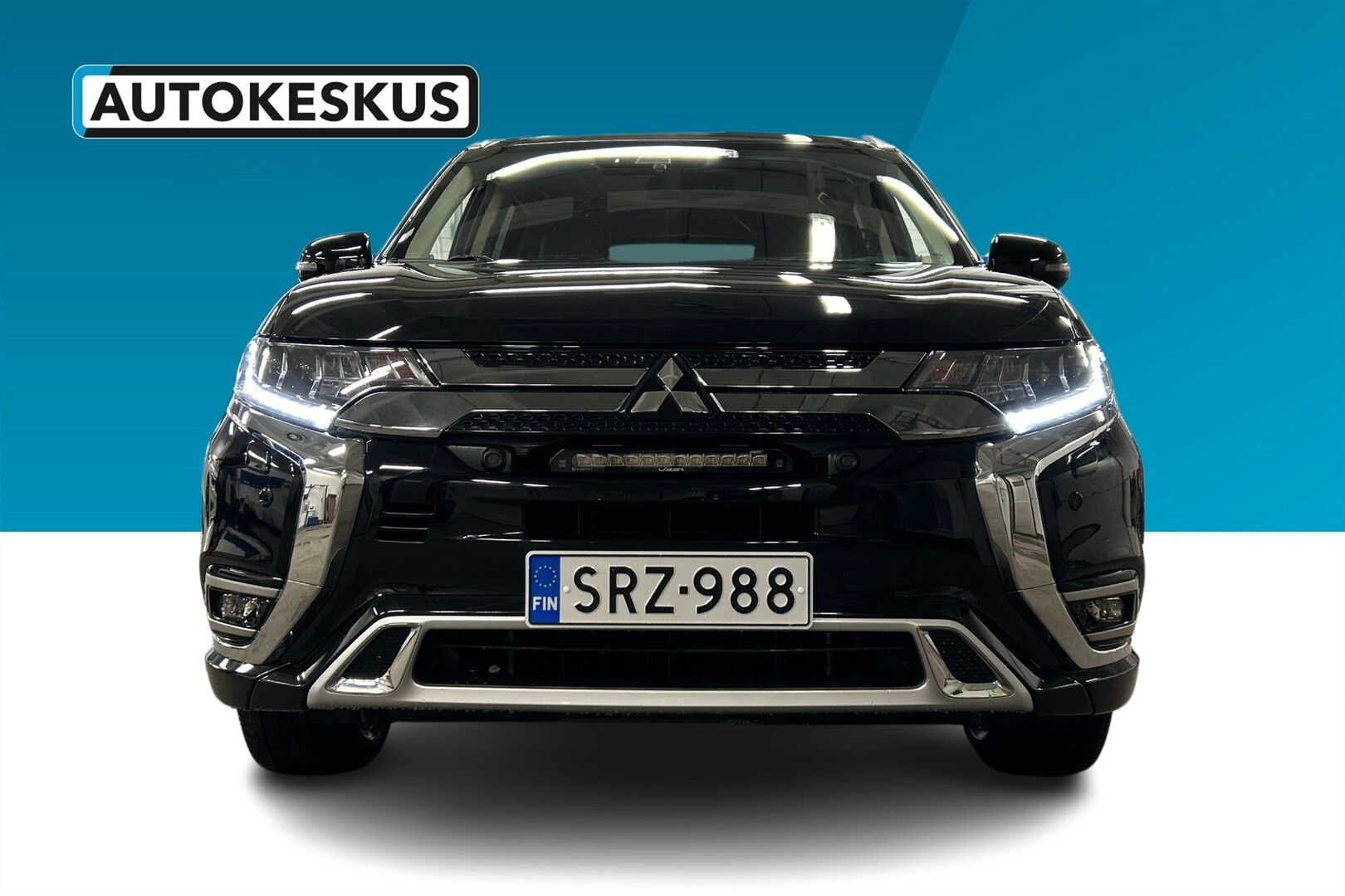 Mitsubishi Outlander PHEV iso kuva 2