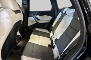 BMW iX1 esikatselu 9