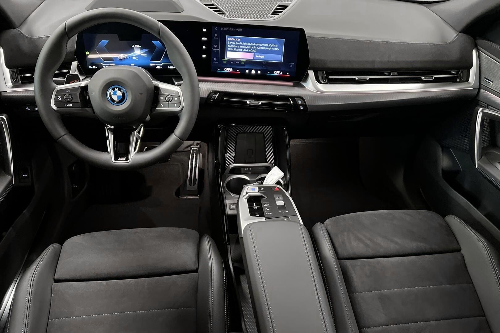 BMW iX2 iso kuva 10