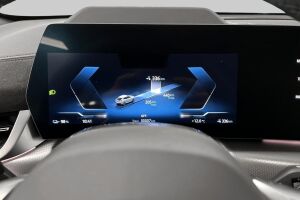 BMW iX2 esikatselu 21