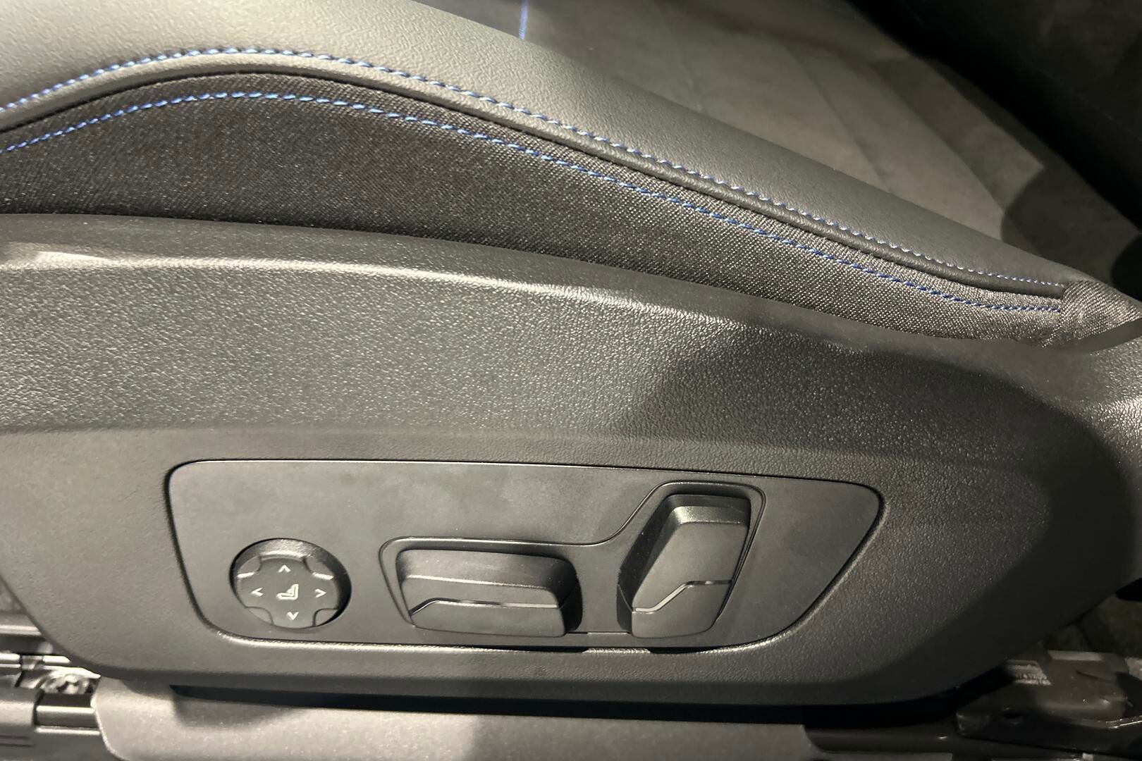 BMW iX2 iso kuva 17