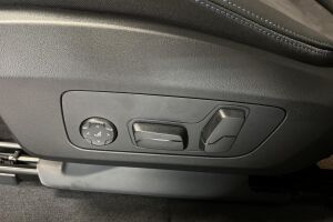 BMW iX2 esikatselu 14