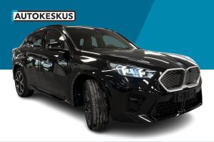 BMW iX2 esikatselu 20