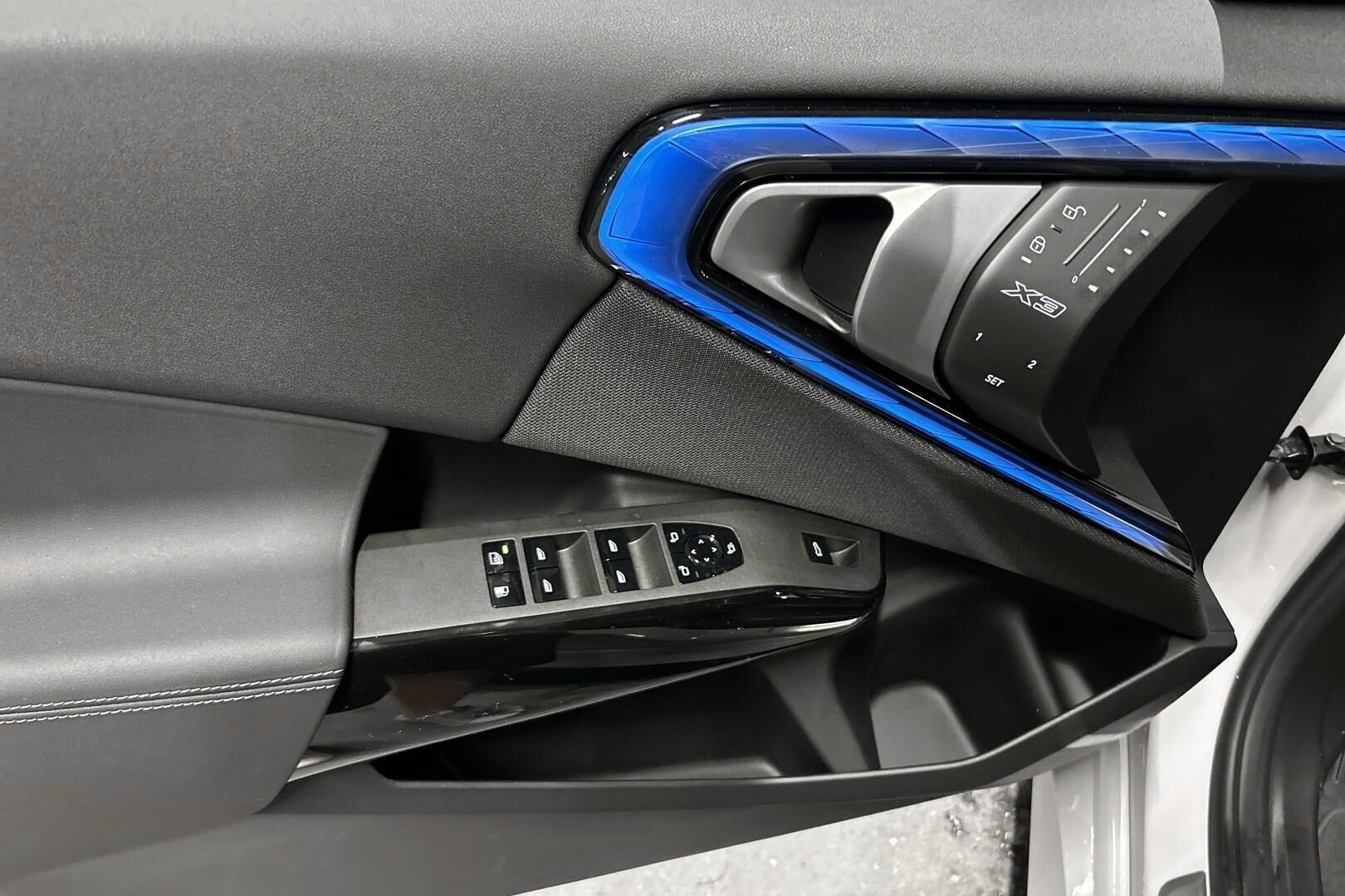 BMW X3 iso kuva 28