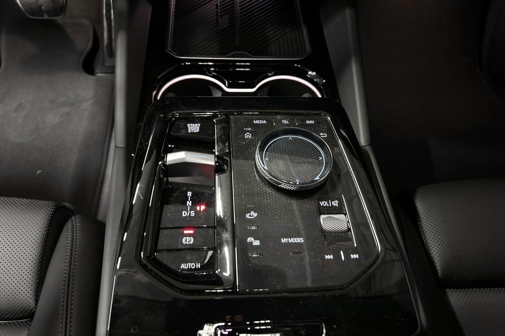 BMW 5-sarja iso kuva 13