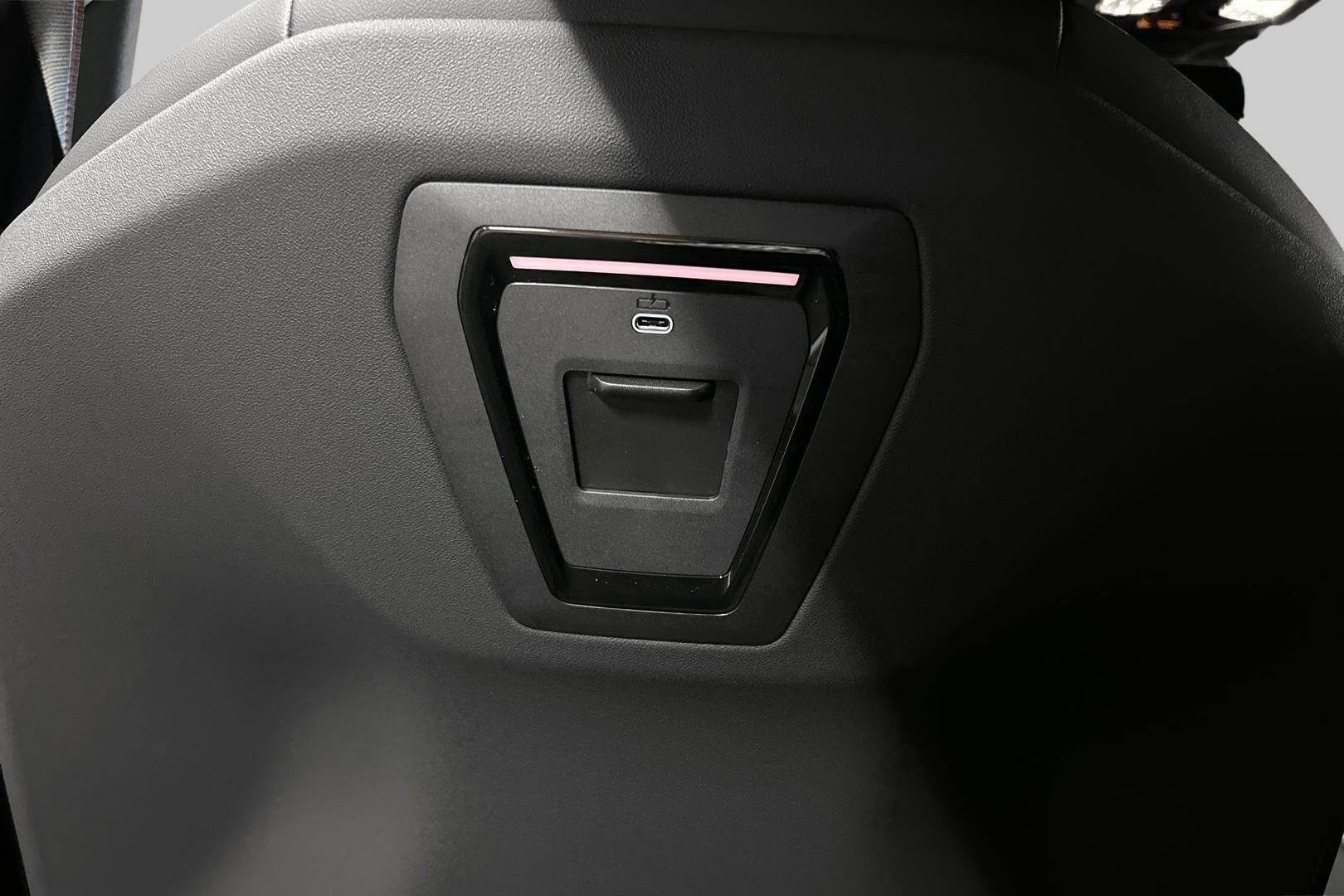 BMW 5-sarja iso kuva 19