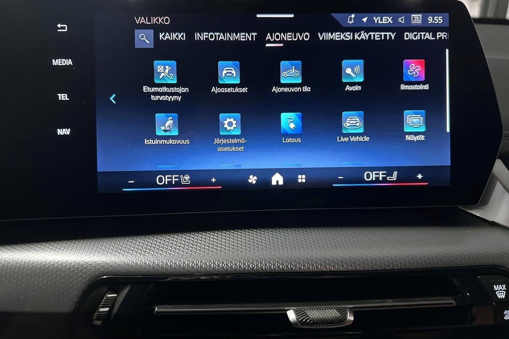 BMW X1 iso kuva 13