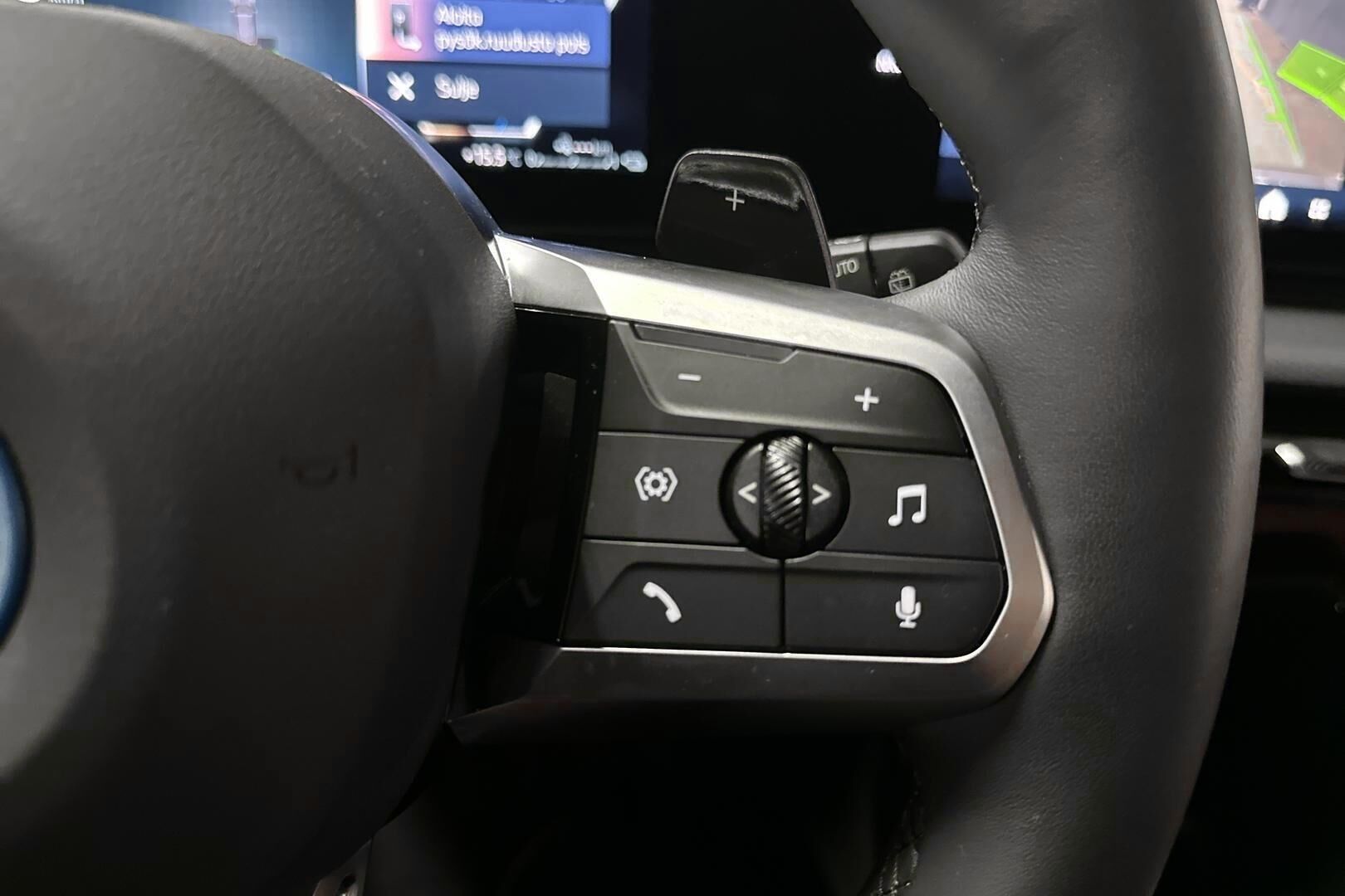 BMW X1 iso kuva 20