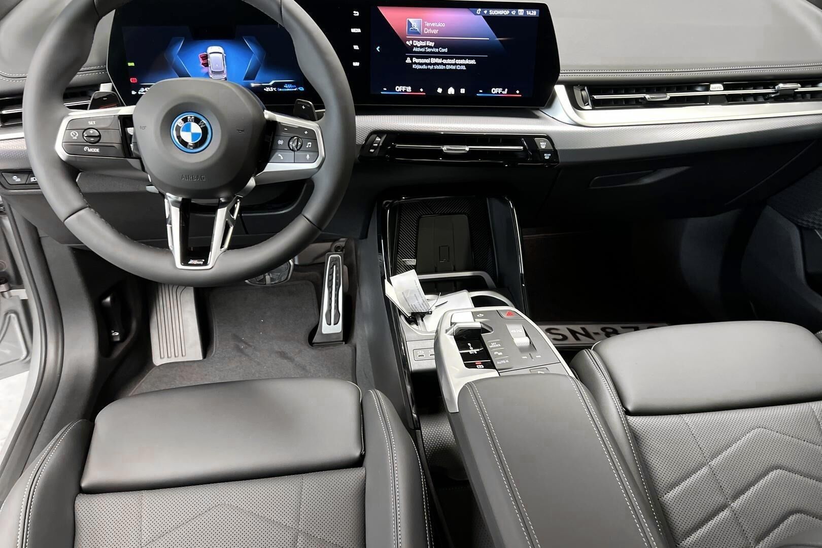 BMW X1 iso kuva 10
