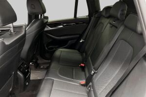 BMW X3 esikatselu 10