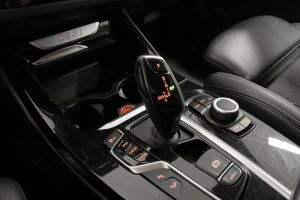 BMW X3 esikatselu 16