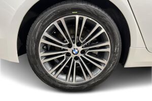 BMW 5-sarja esikatselu 13