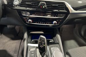 BMW 5-sarja esikatselu 23