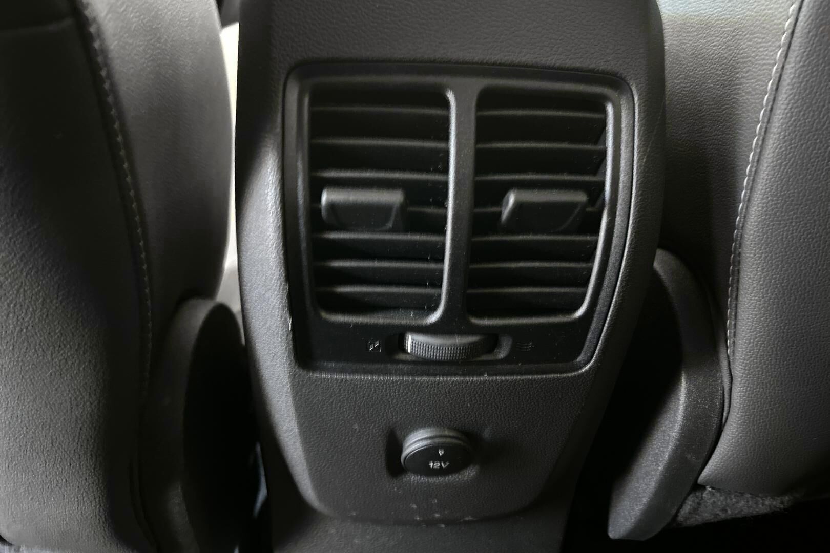 Ford Kuga iso kuva 25