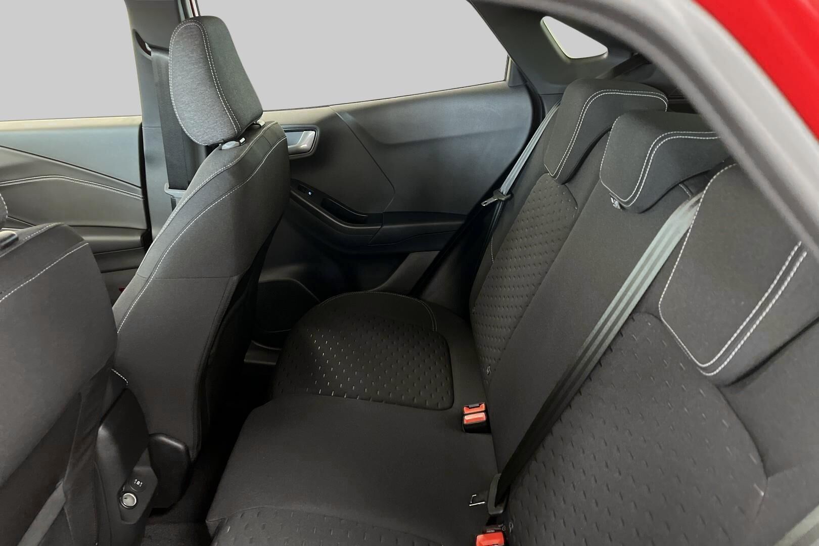 Ford Puma iso kuva 4