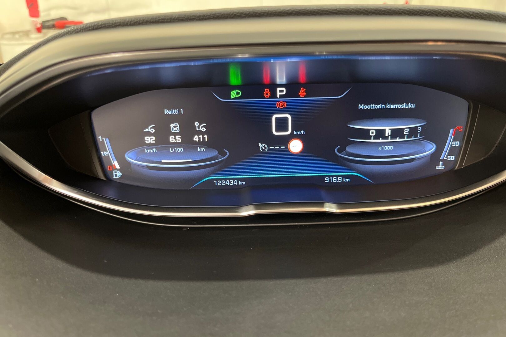 Peugeot 3008 iso kuva 9