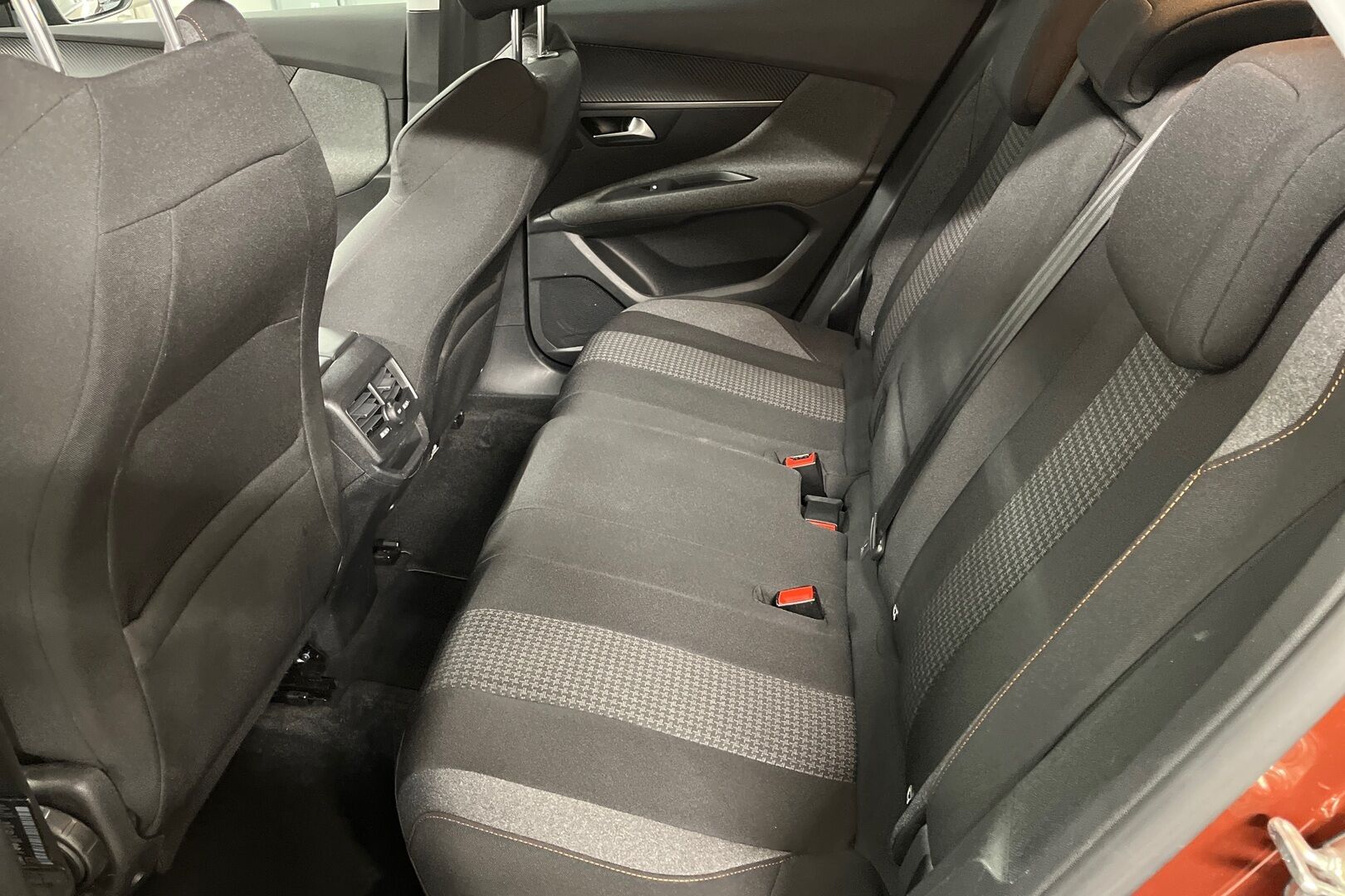 Peugeot 3008 iso kuva 6