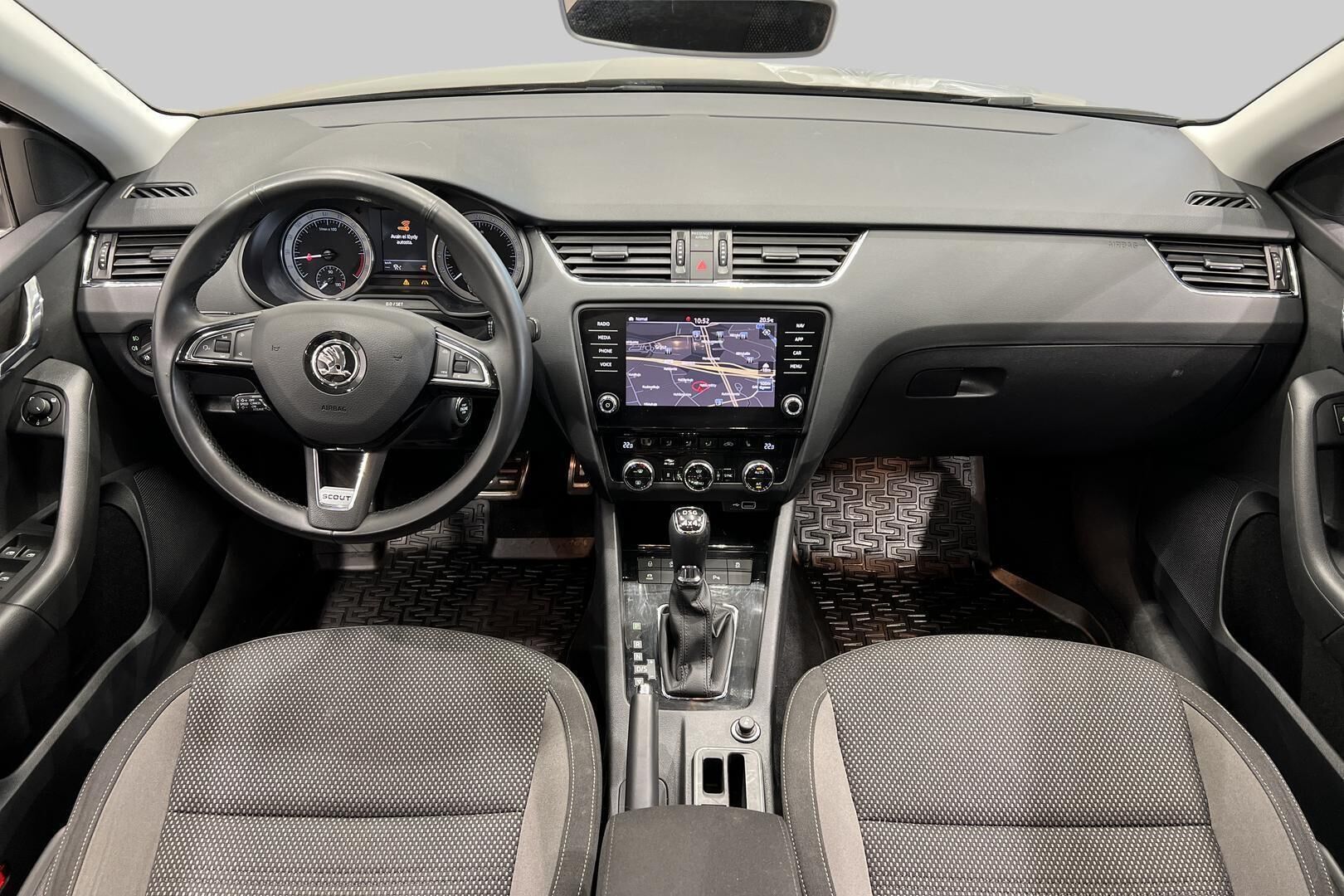 Skoda Octavia iso kuva 5