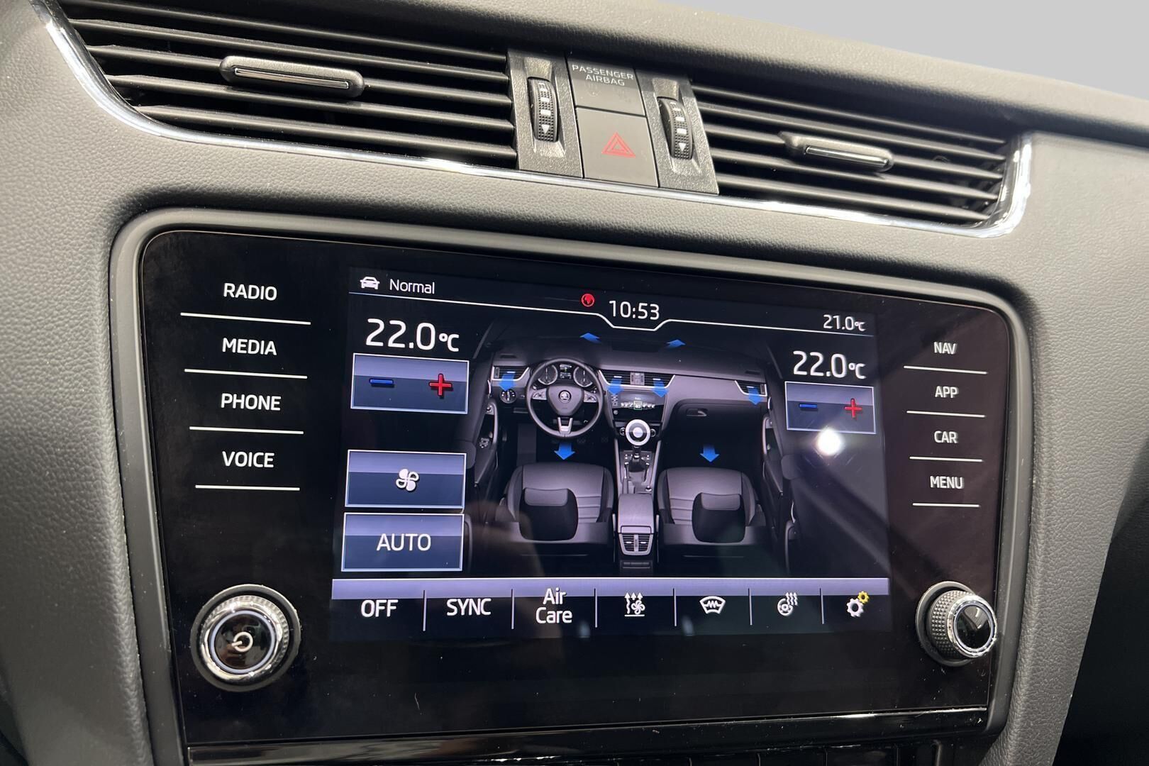 Skoda Octavia iso kuva 26