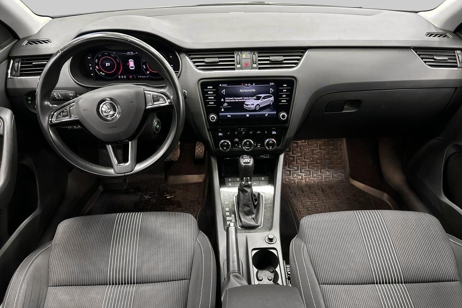 SKODA Octavia iso kuva 11