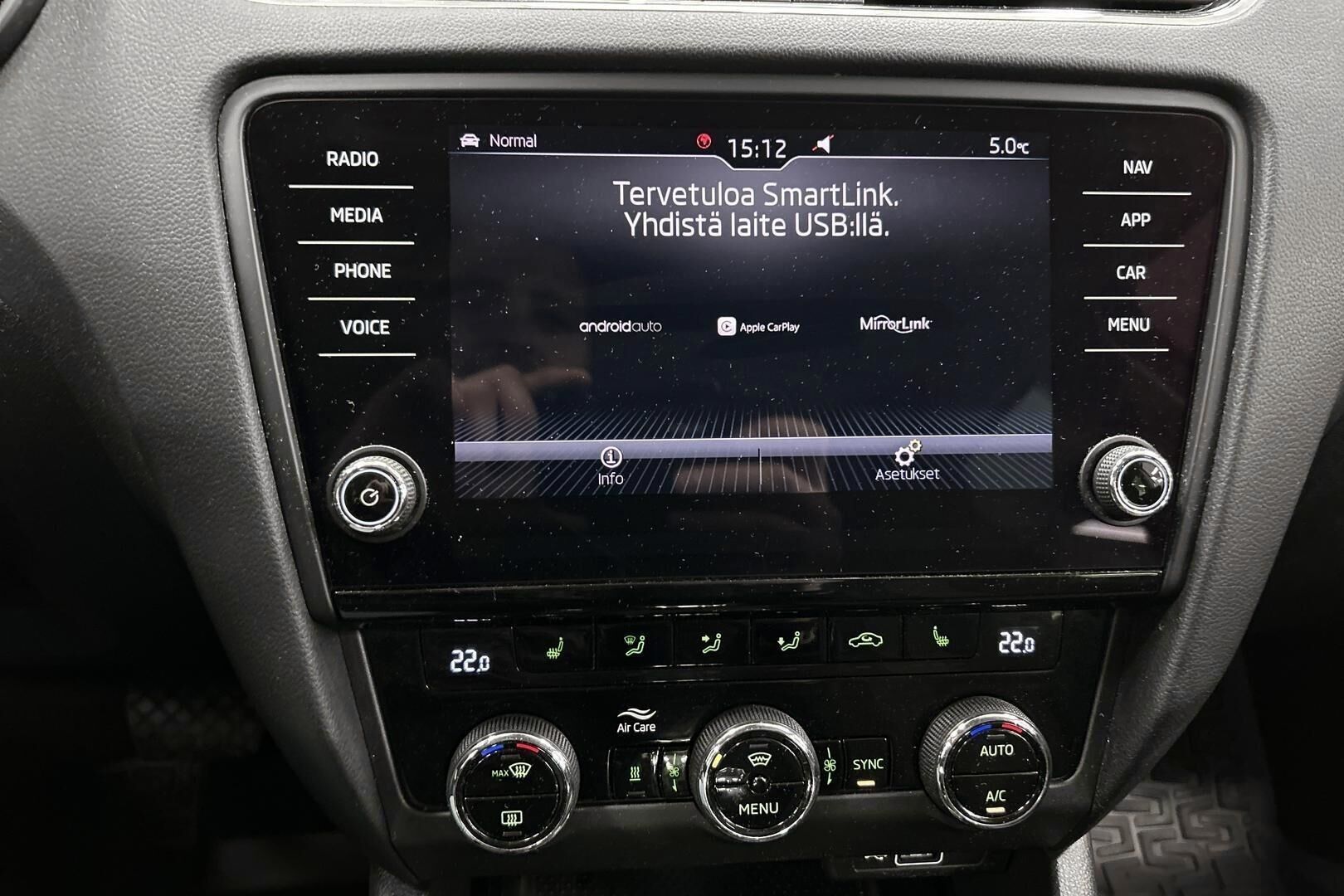 SKODA Octavia iso kuva 20