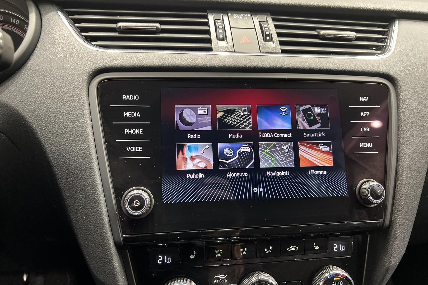 Skoda Octavia iso kuva 18