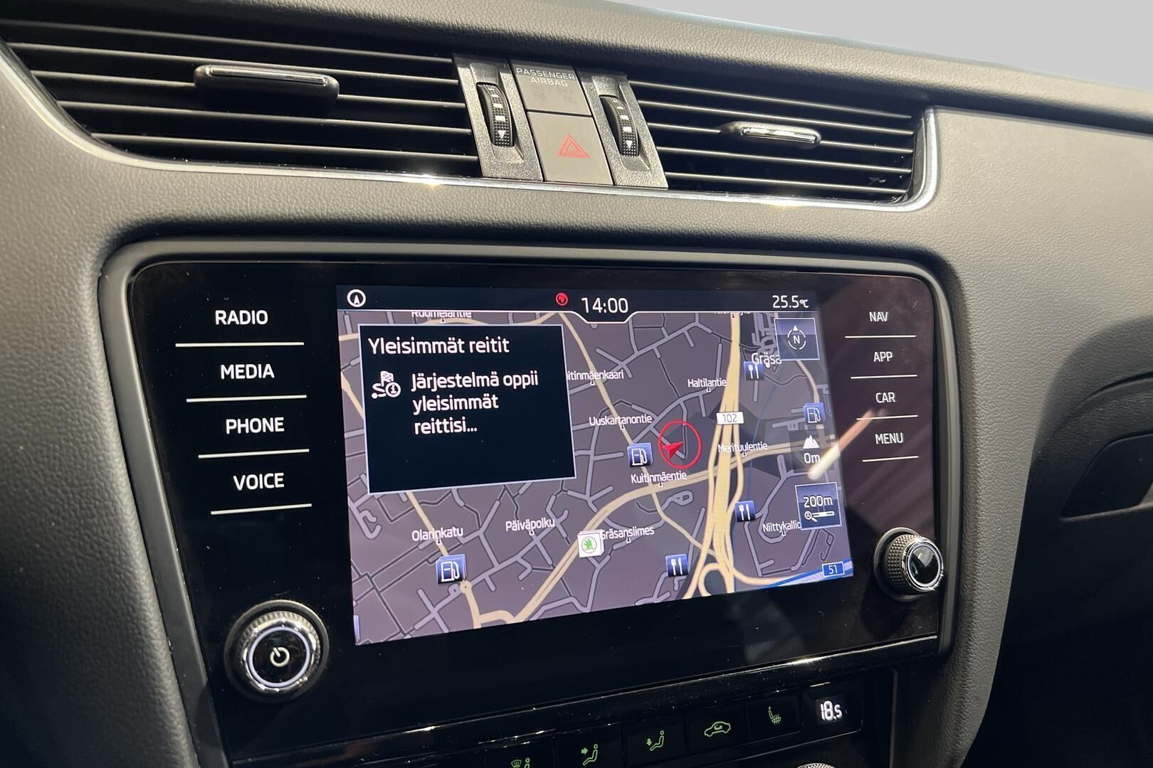 Skoda Octavia iso kuva 15