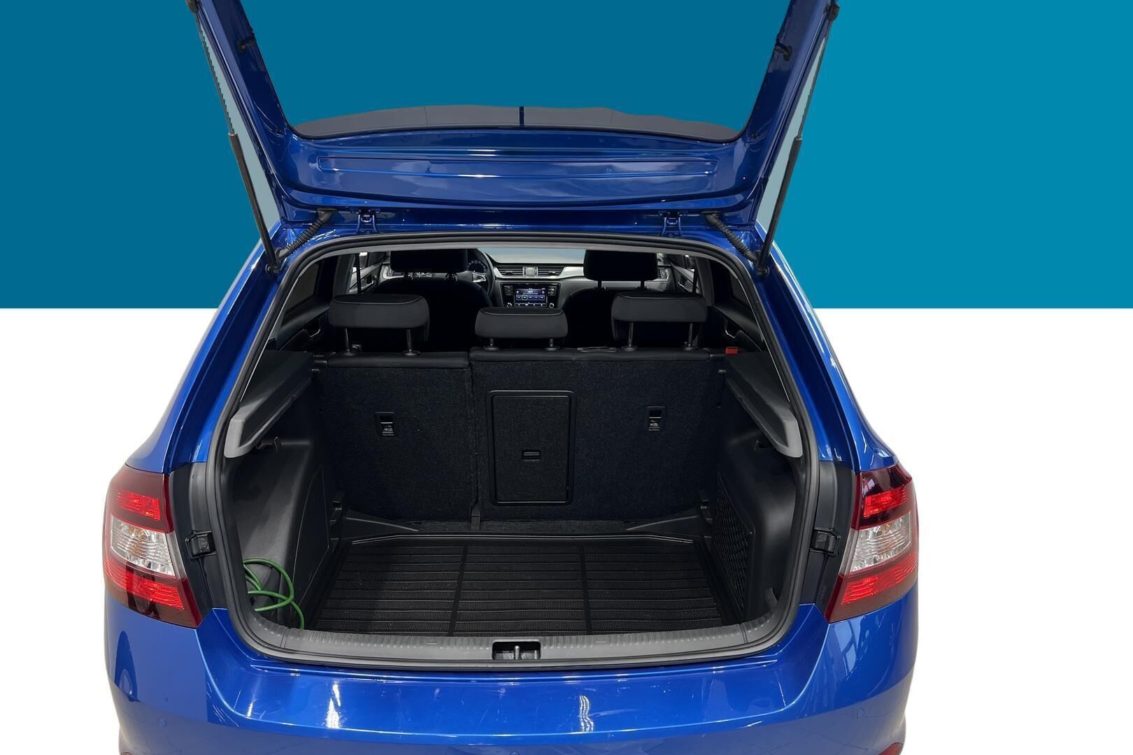 Skoda Rapid iso kuva 7