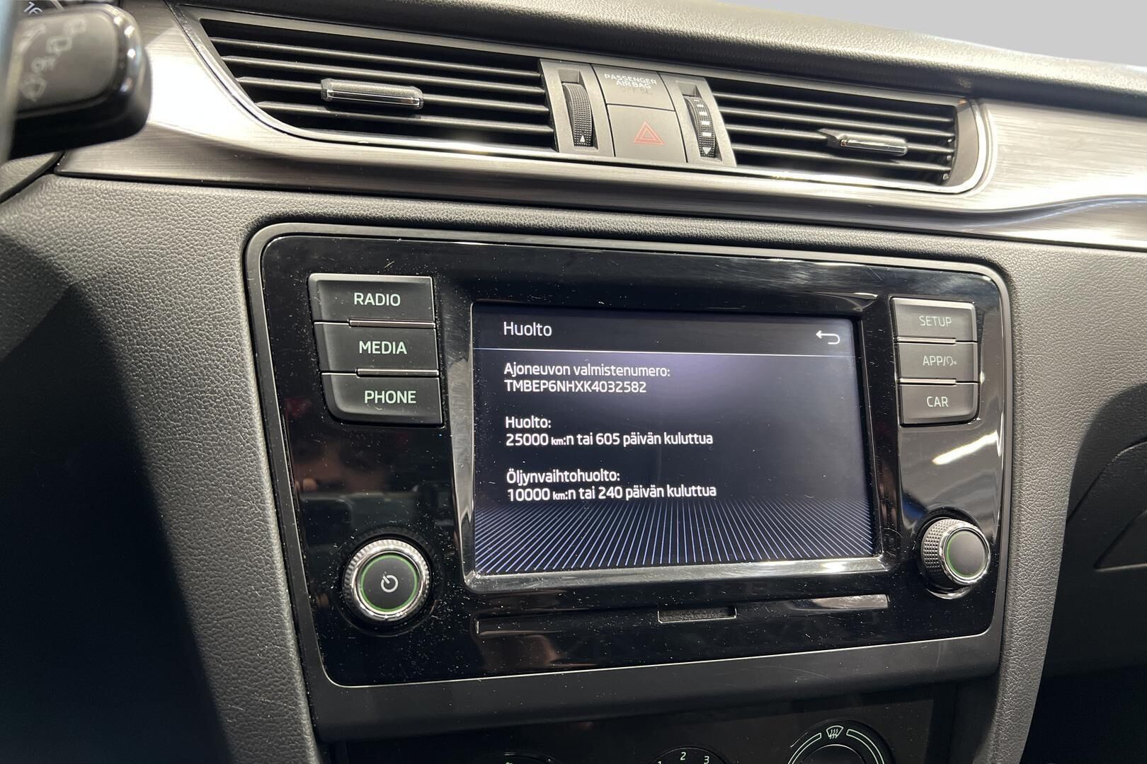 Skoda Rapid iso kuva 21