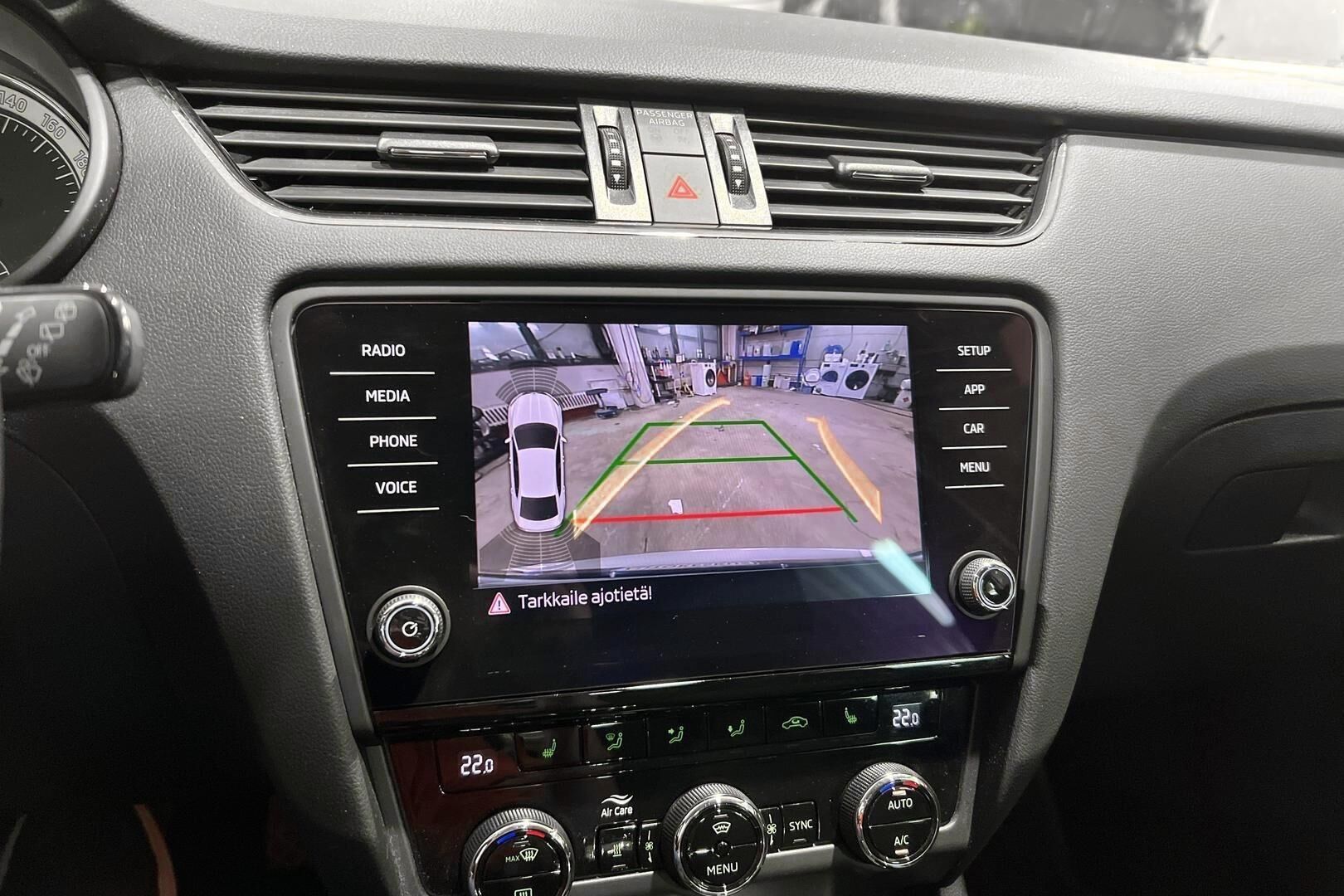 Skoda Octavia iso kuva 15