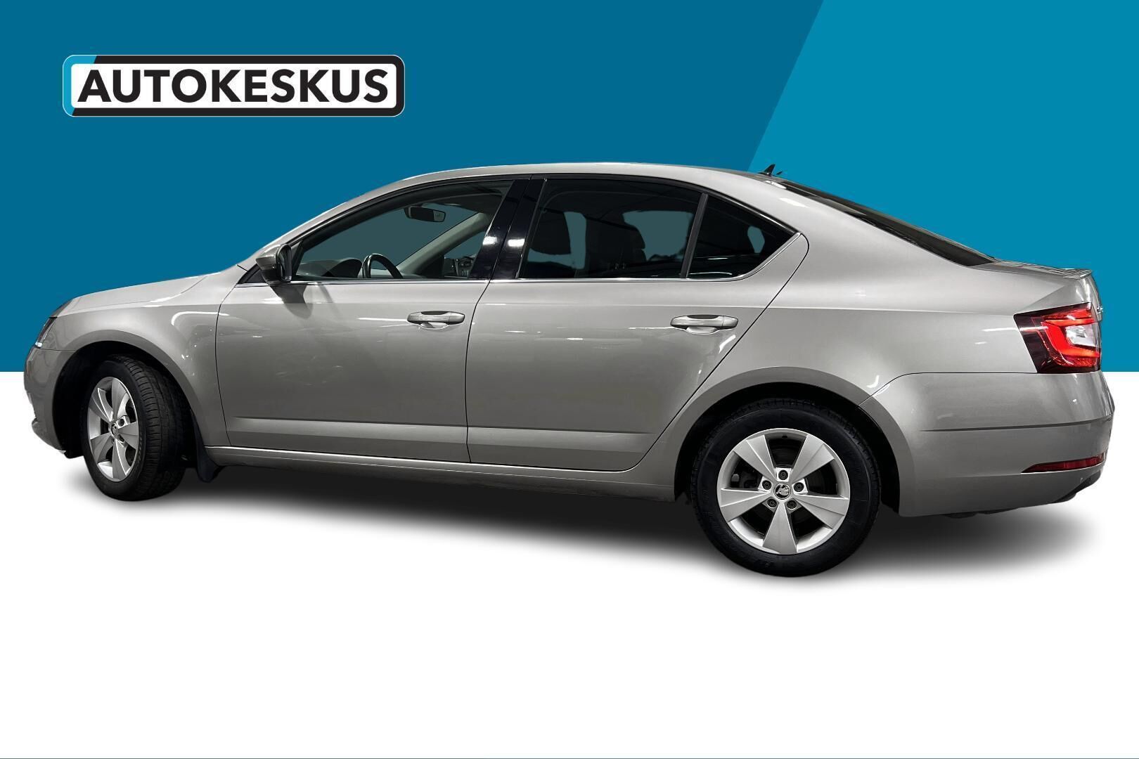 Skoda Octavia iso kuva 6