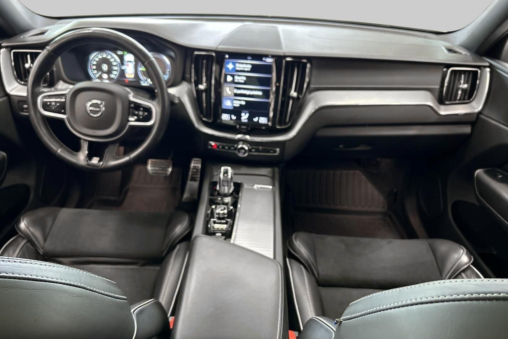 Volvo XC60 iso kuva 32