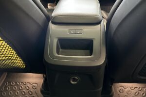Volvo XC60 esikatselu 8