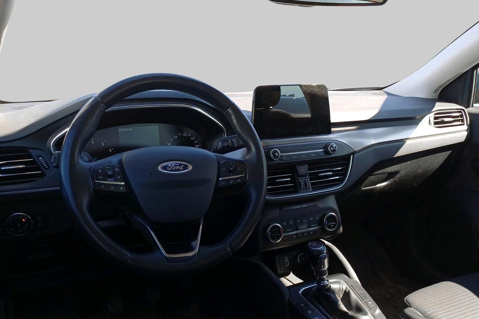 Ford Focus iso kuva 1