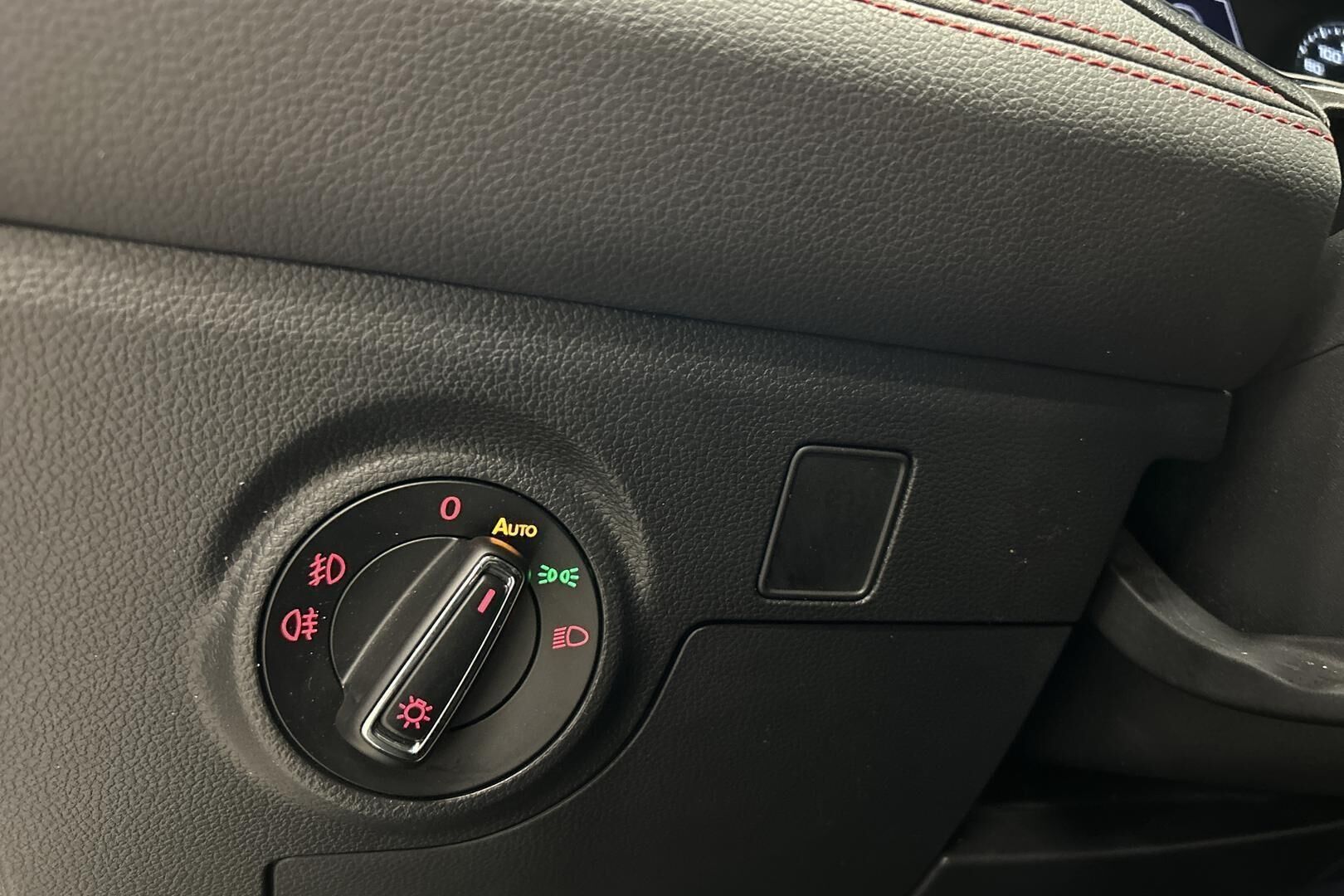 Seat Ibiza iso kuva 19