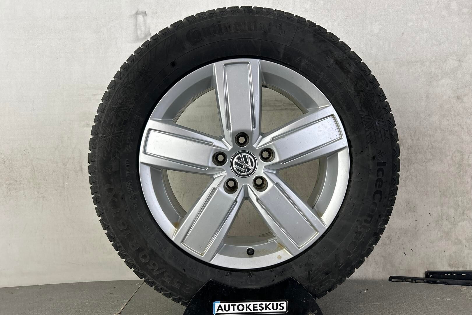 Volkswagen Amarok iso kuva 14