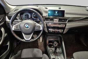 BMW X1 esikatselu 1