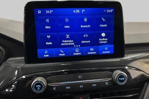 Ford Kuga esikatselu 15