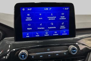 Ford Kuga esikatselu 16