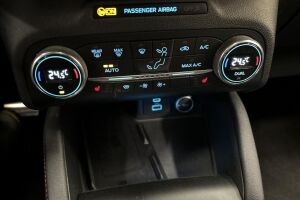 Ford Kuga esikatselu 20