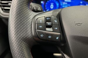 Ford Kuga esikatselu 22